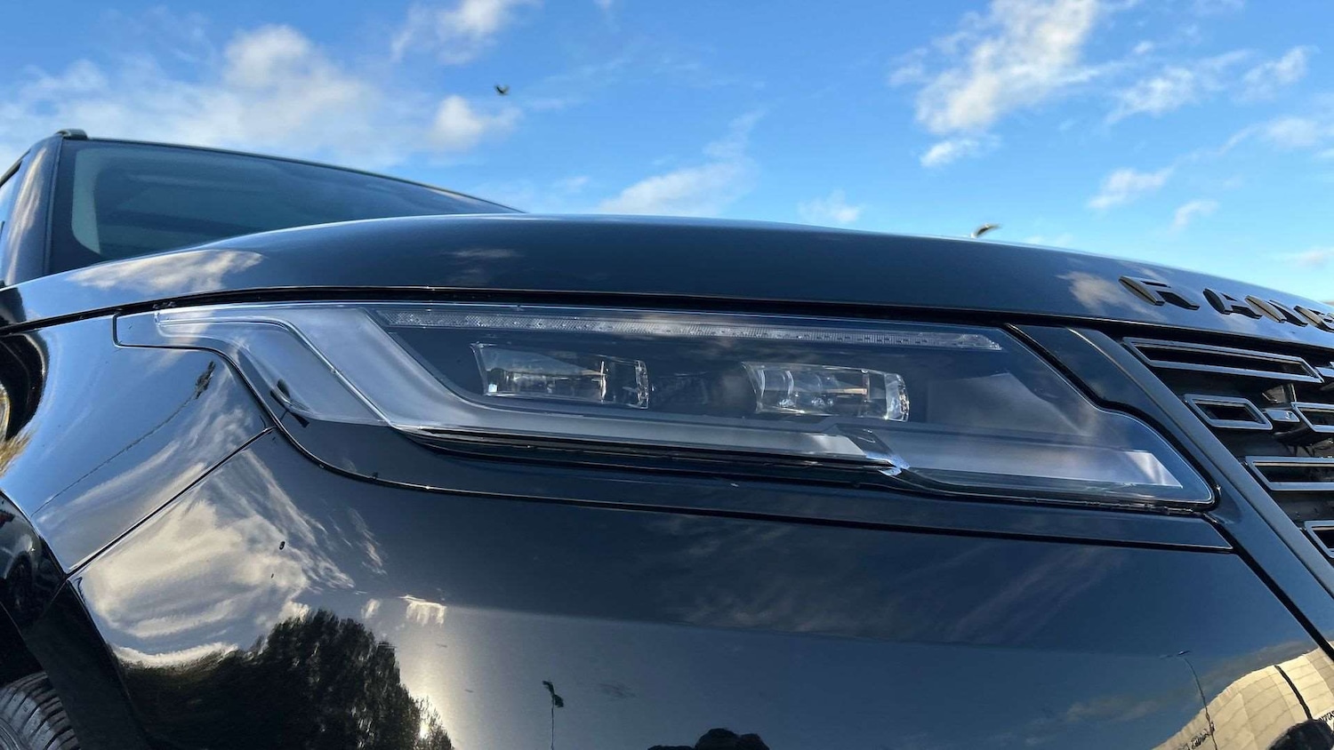 Used Land Rover Range Rover Velar 2025 for sale - 76460595: Photo 17