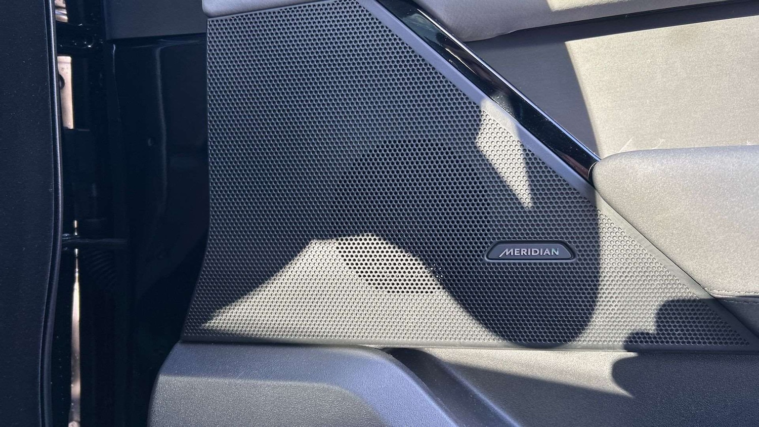 Used Land Rover Range Rover Velar 2025 for sale - 76460595: Photo 24