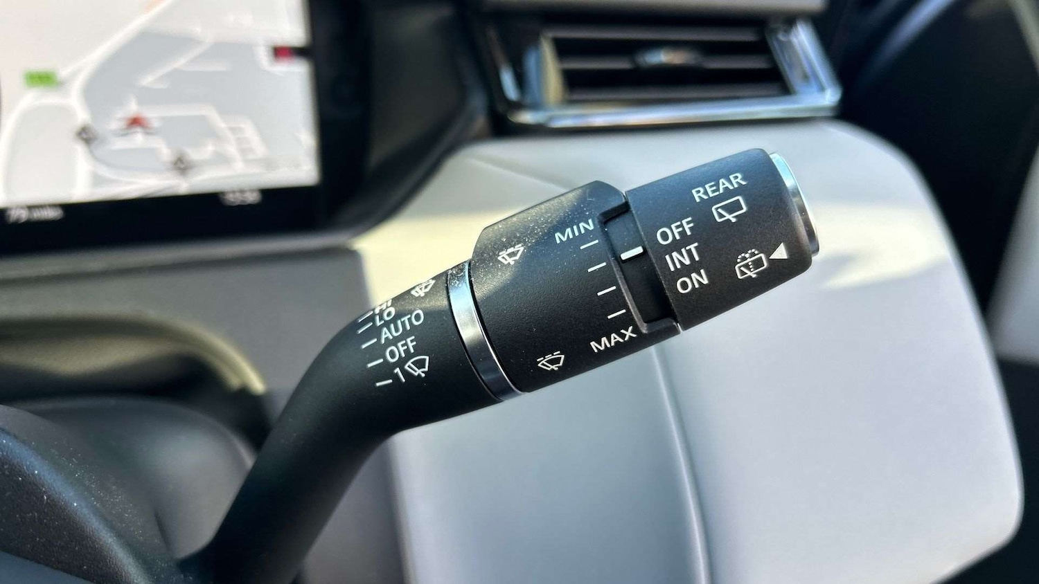 Used Land Rover Range Rover Velar 2025 for sale - 76460595: Photo 35