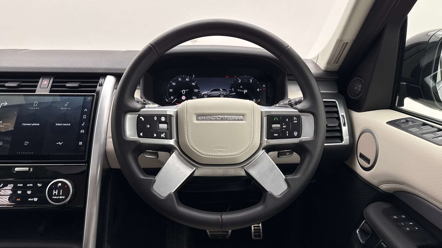 Used Land Rover Discovery 2025 for sale - 77972779: Photo 15