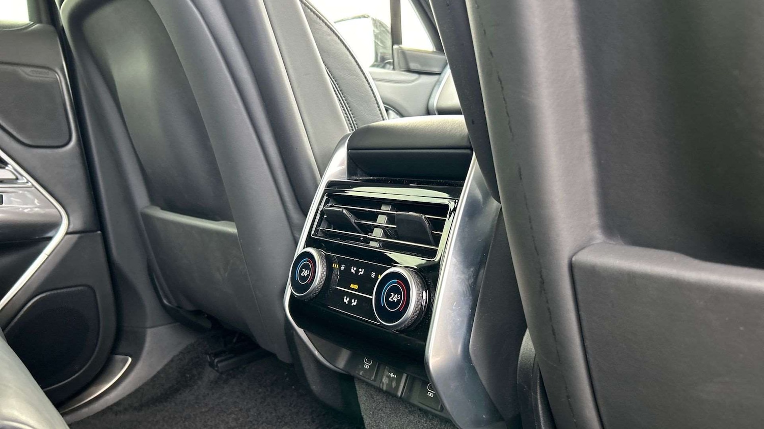 Used Land Rover Range Rover 2024 for sale - 76488072: Photo 18