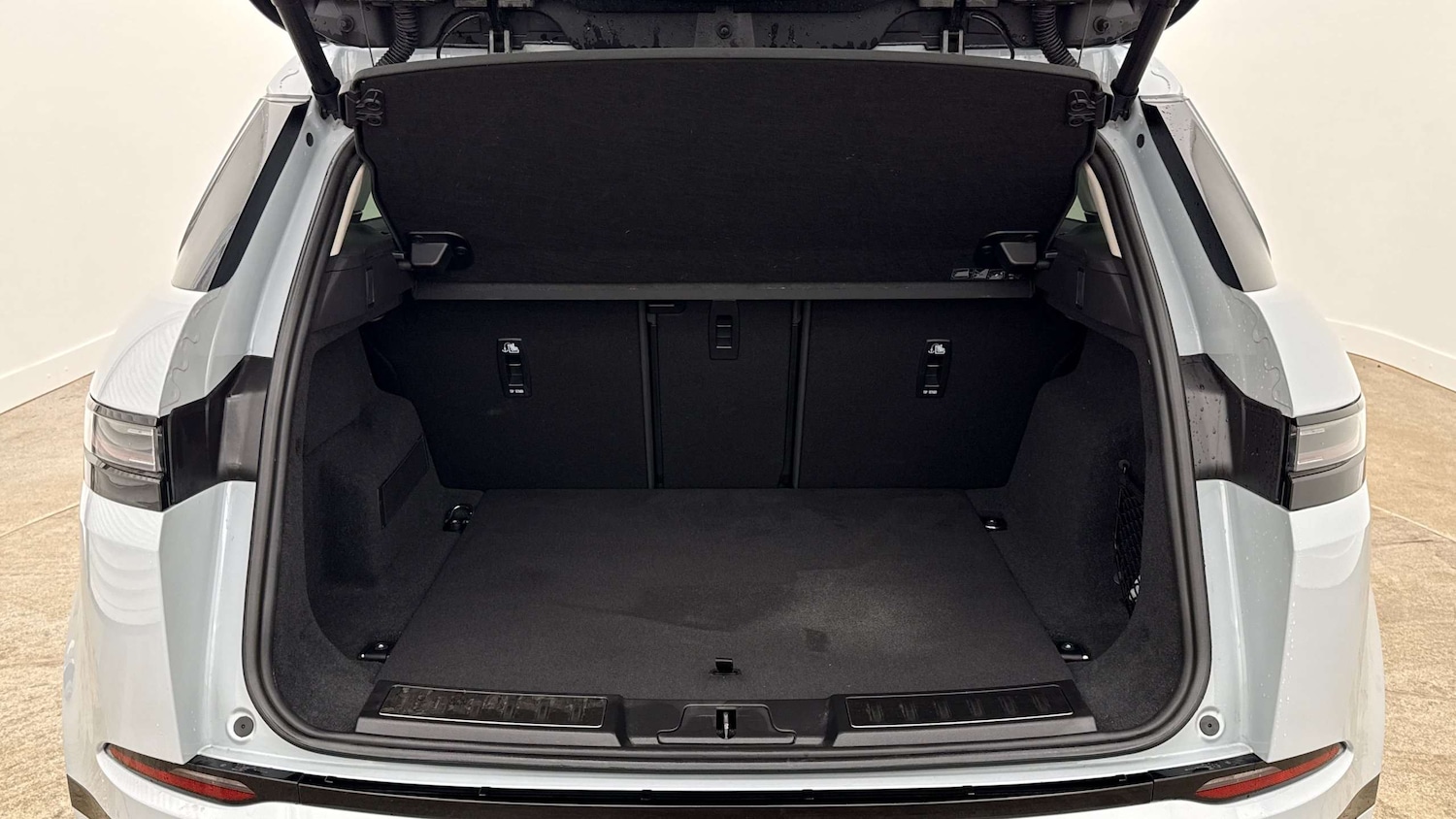 Used Land Rover Range Rover Evoque 2024 for sale - 77928375: Photo 10