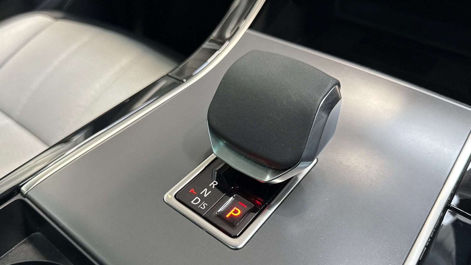 Used Land Rover Range Rover Evoque 2024 for sale - 77928375: Photo 13