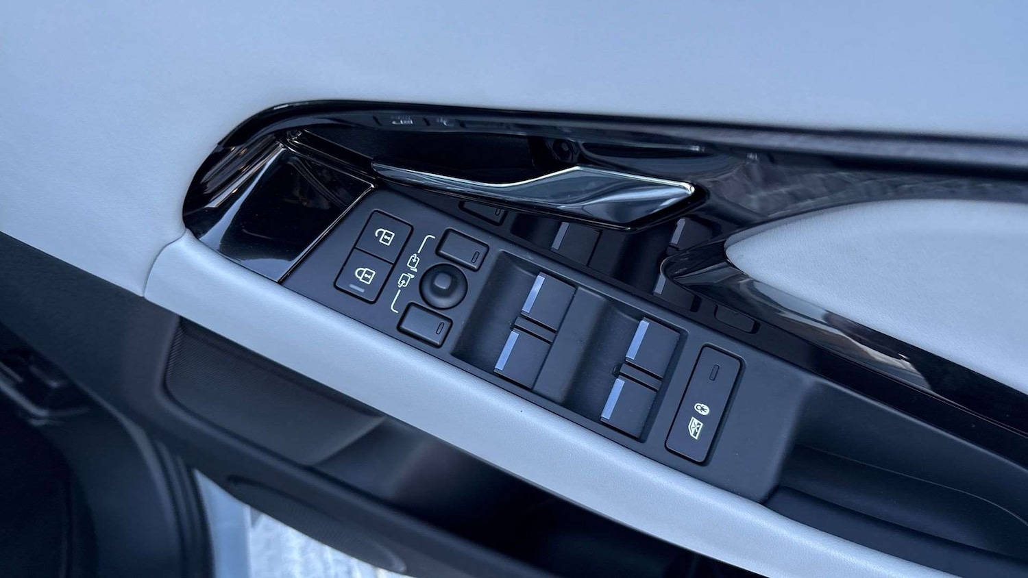 Used Land Rover Range Rover Evoque 2024 for sale - 77928375: Photo 22