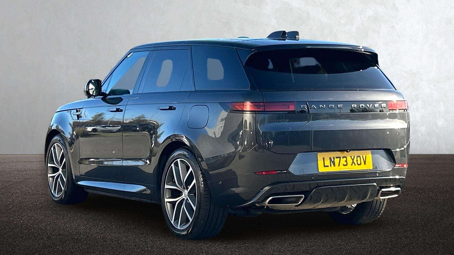 Used Land Rover Range Rover Sport 2023 for sale - 76610641: Photo 2