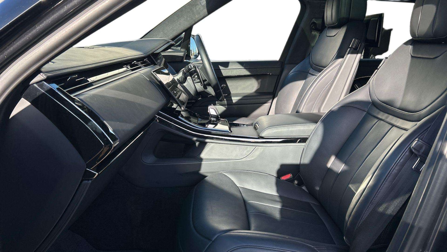 Used Land Rover Range Rover Sport 2023 for sale - 76610641: Photo 3