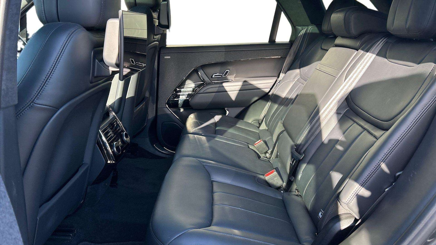 Used Land Rover Range Rover Sport 2023 for sale - 76610641: Photo 4