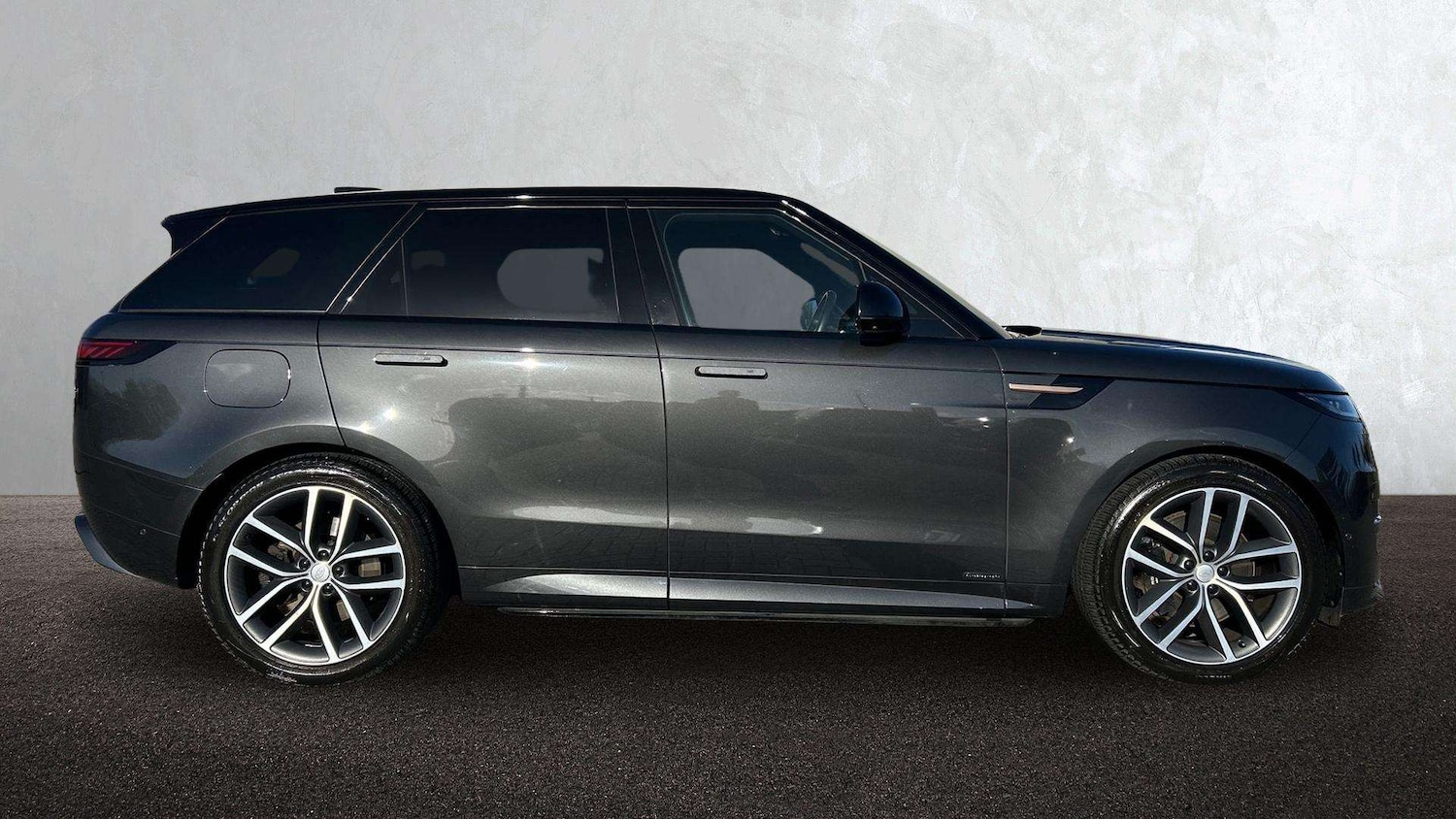 Used Land Rover Range Rover Sport 2023 for sale - 76610641: Photo 5