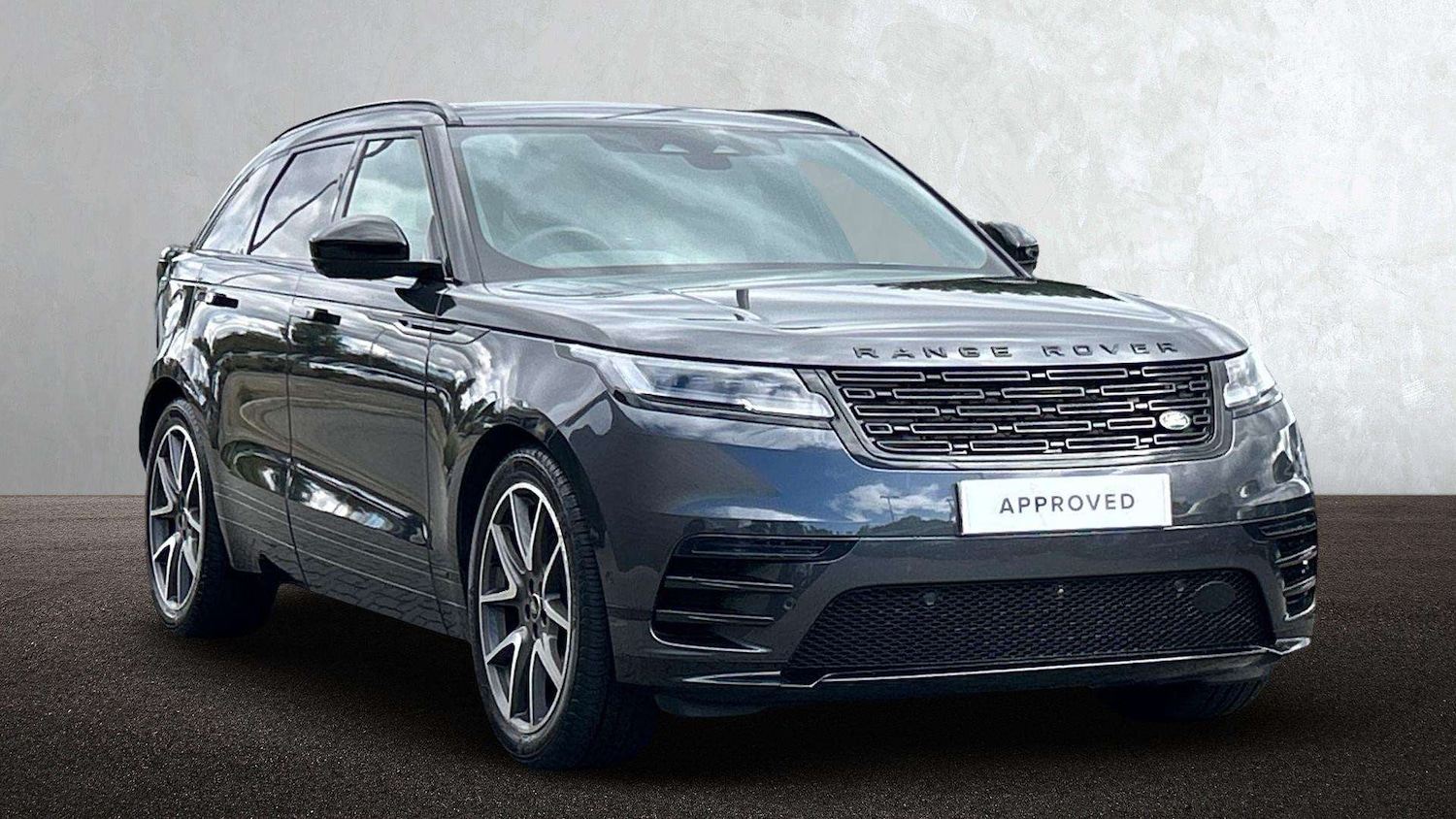 Used Land Rover Range Rover Velar 2025 for sale - 76459862: Photo 1