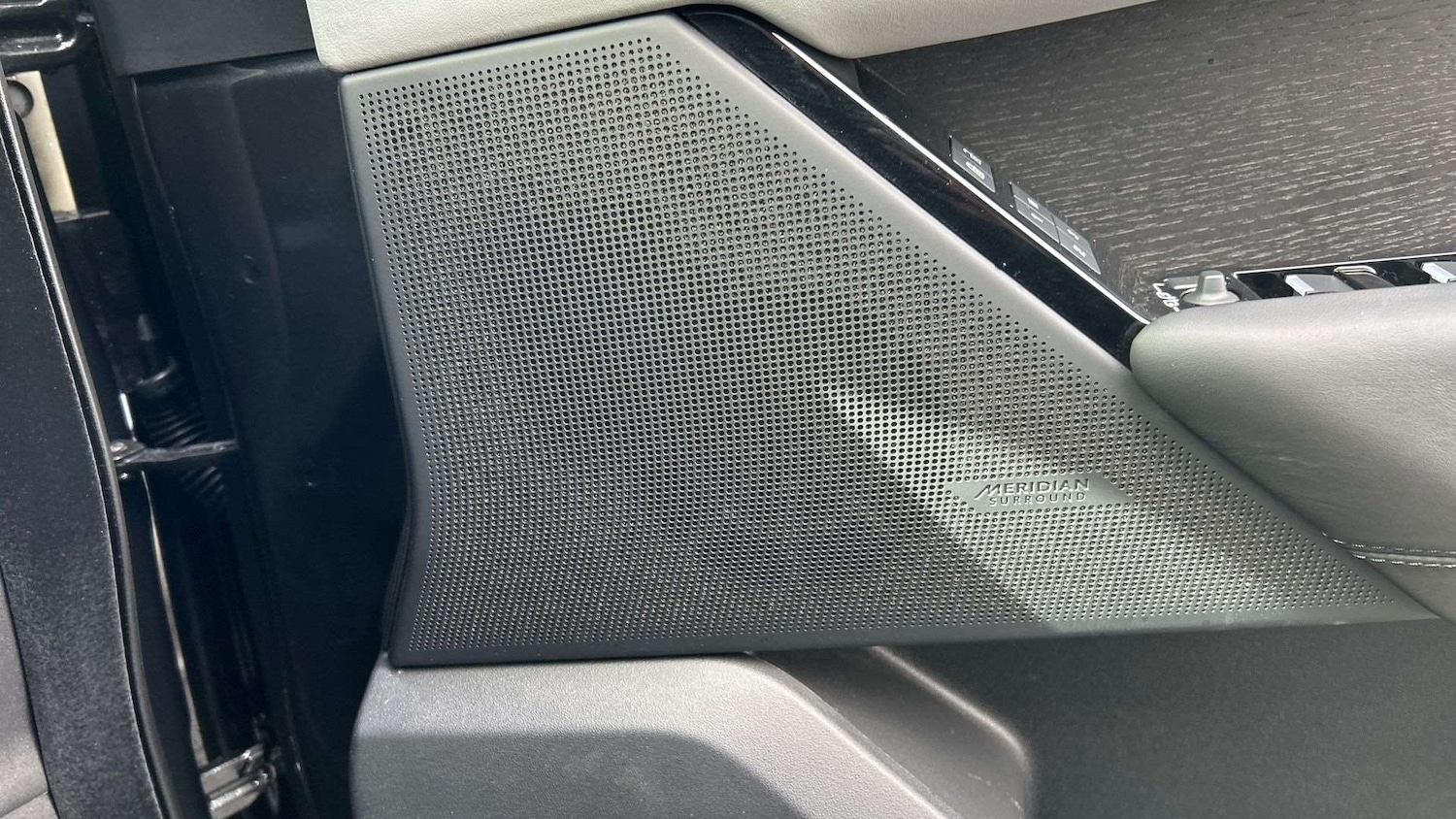 Used Land Rover Range Rover Velar 2025 for sale - 76459862: Photo 24