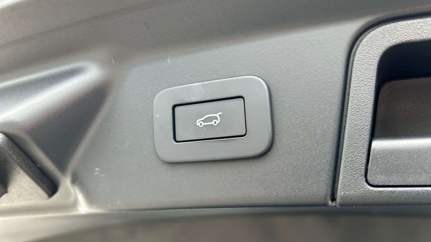 Used Land Rover Range Rover Velar 2025 for sale - 76459862: Photo 31