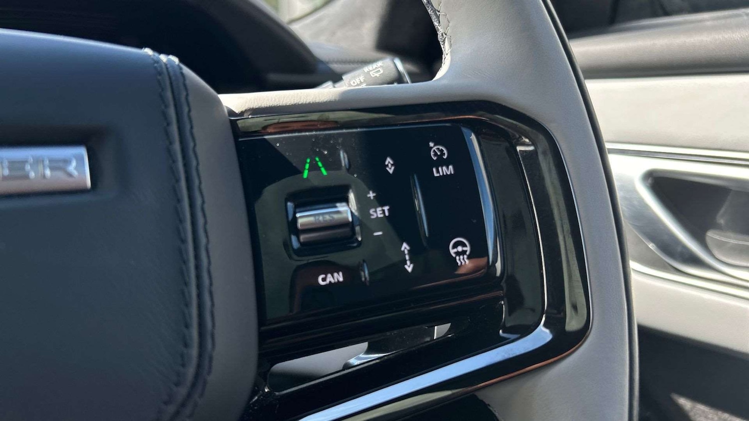 Used Land Rover Range Rover Velar 2025 for sale - 76459862: Photo 35