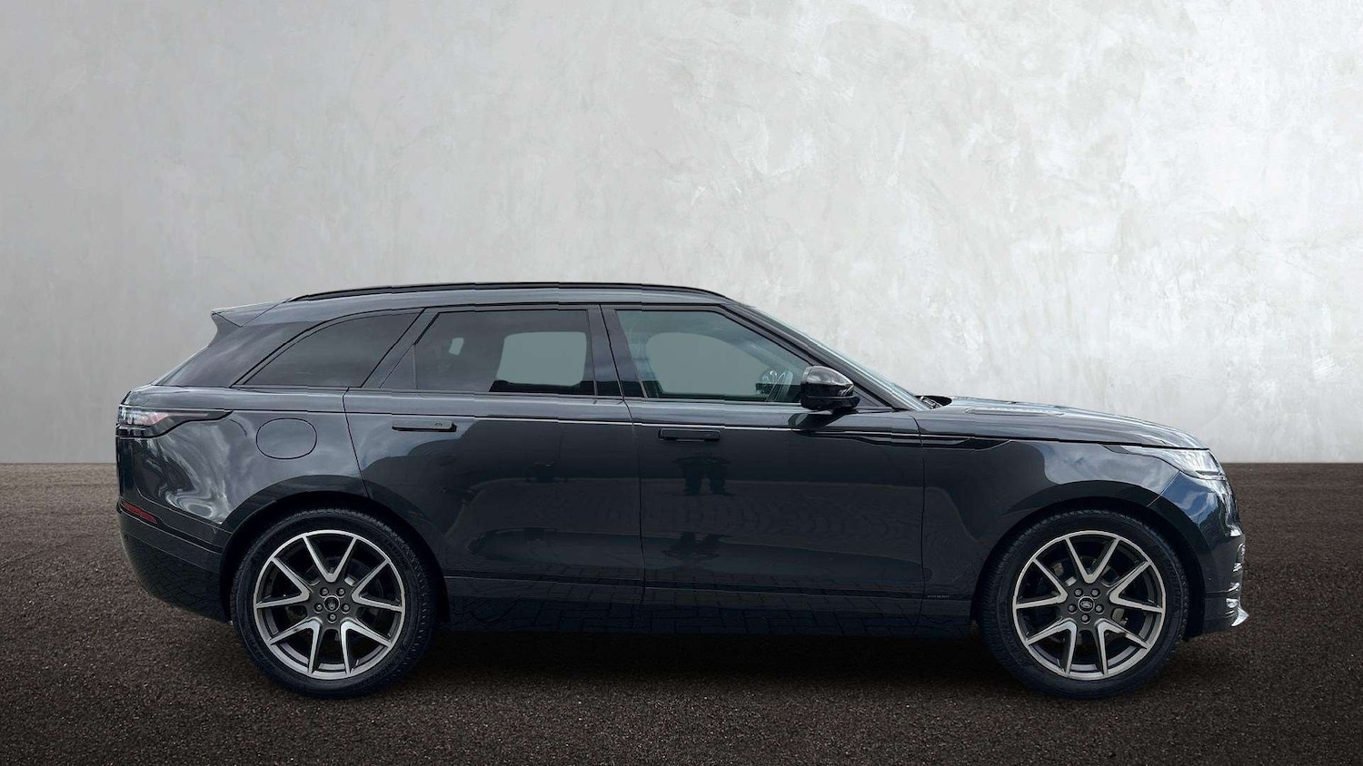 Used Land Rover Range Rover Velar 2025 for sale - 76459862: Photo 5