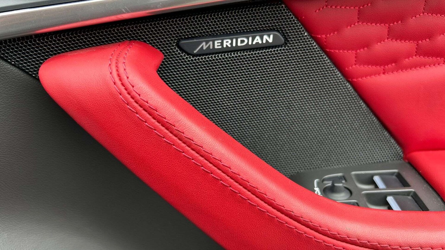 Used Jaguar F-Type 2022 for sale - 77961092: Photo 29