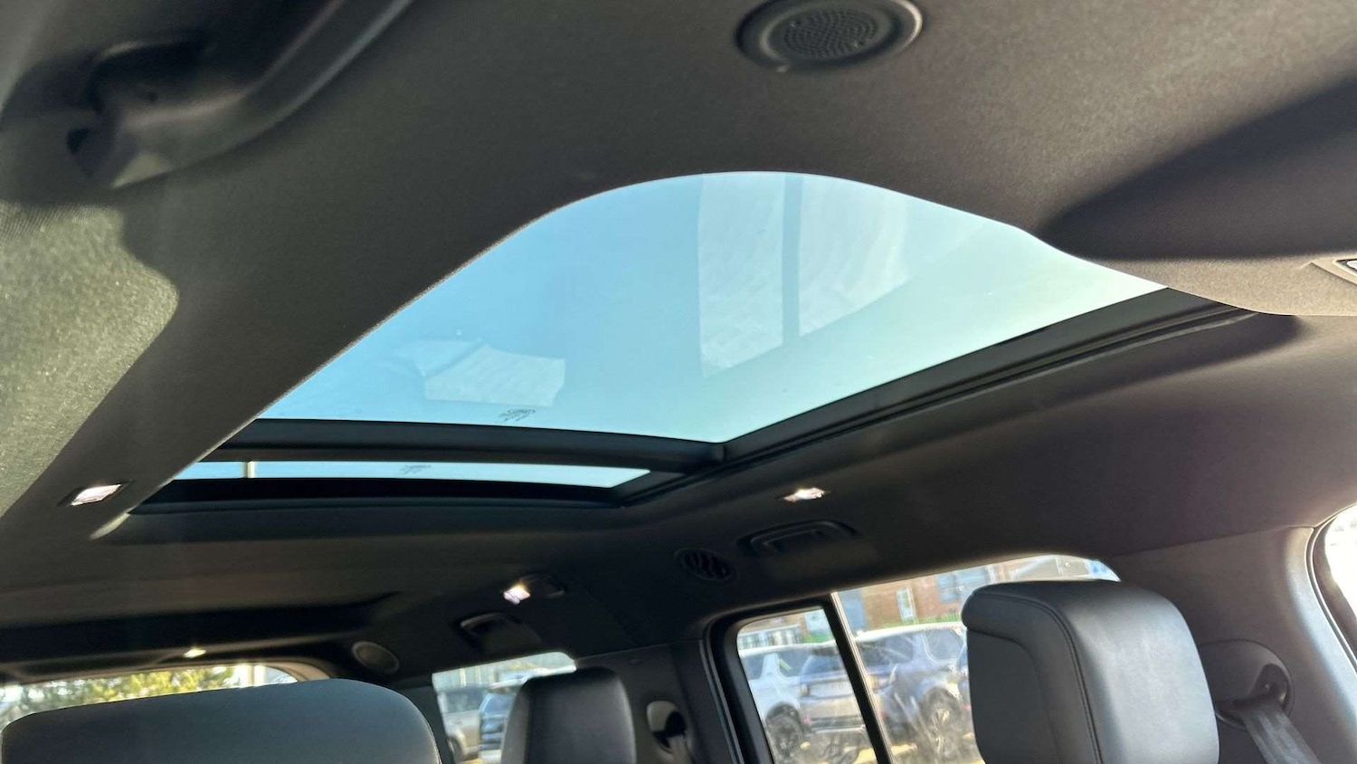 Used Land Rover Defender 2025 for sale - 77147355: Photo 21