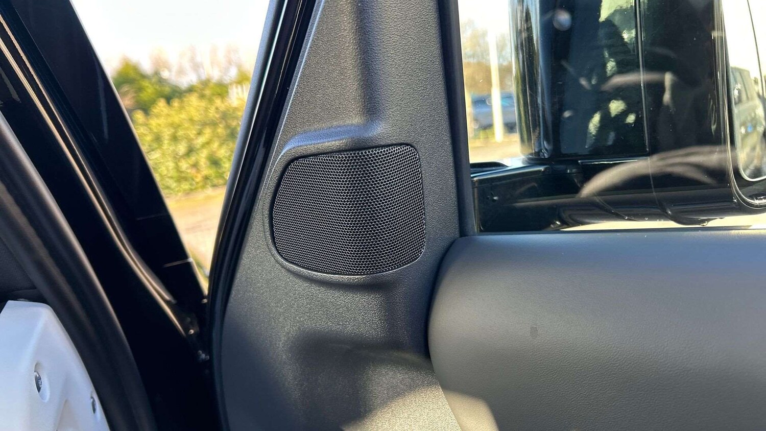 Used Land Rover Defender 2025 for sale - 77147355: Photo 34