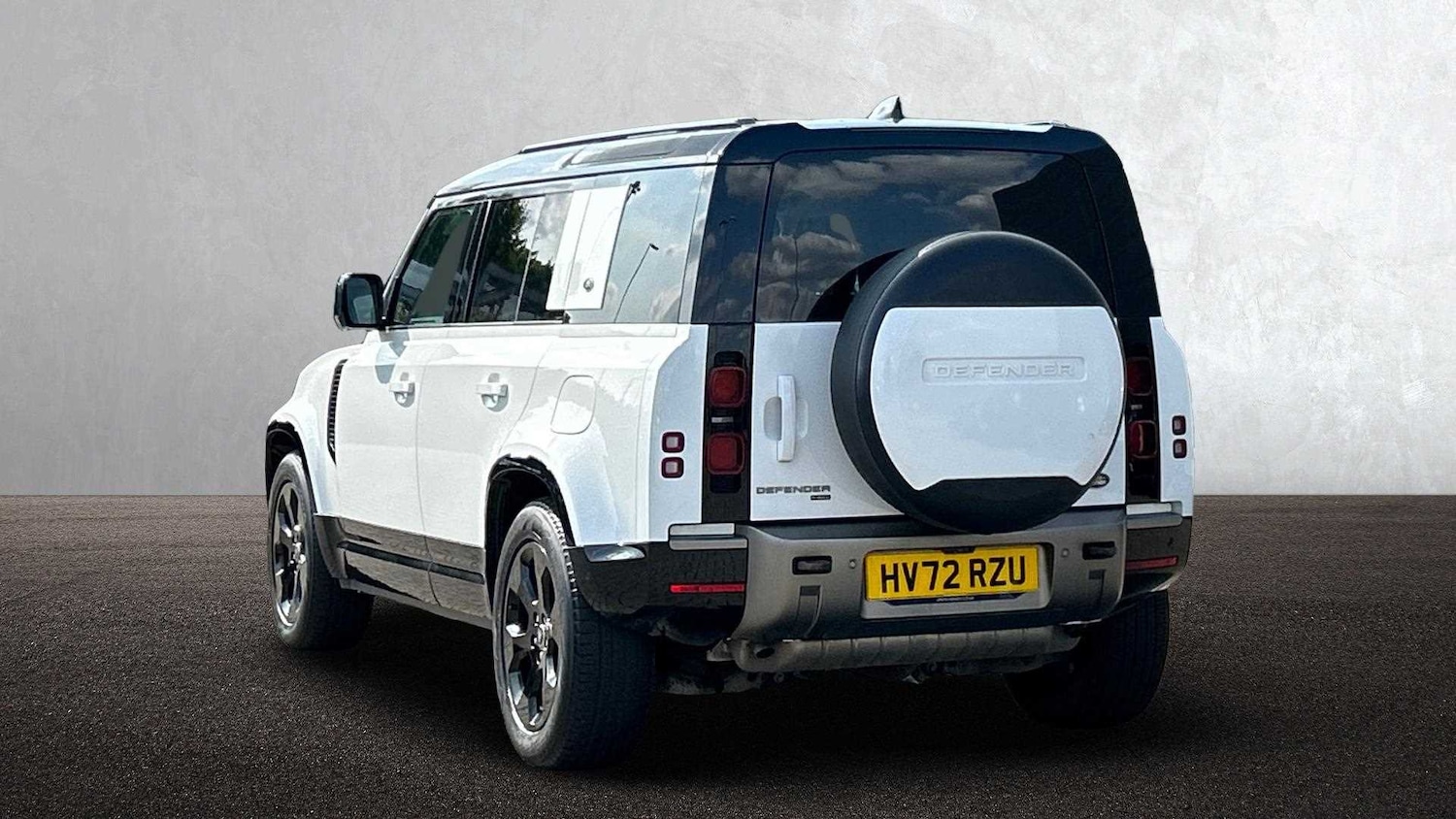 Used Land Rover Defender 2022 for sale - 76459844: Photo 2