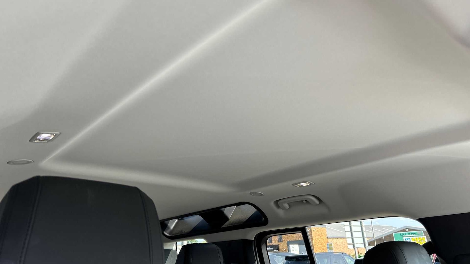 Used Land Rover Defender 2022 for sale - 76459844: Photo 21