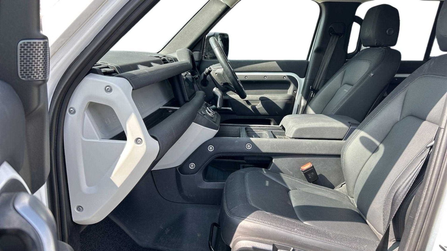 Used Land Rover Defender 2022 for sale - 76459844: Photo 3