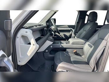 Used Land Rover Defender 2022 for sale - 76459844: Photo