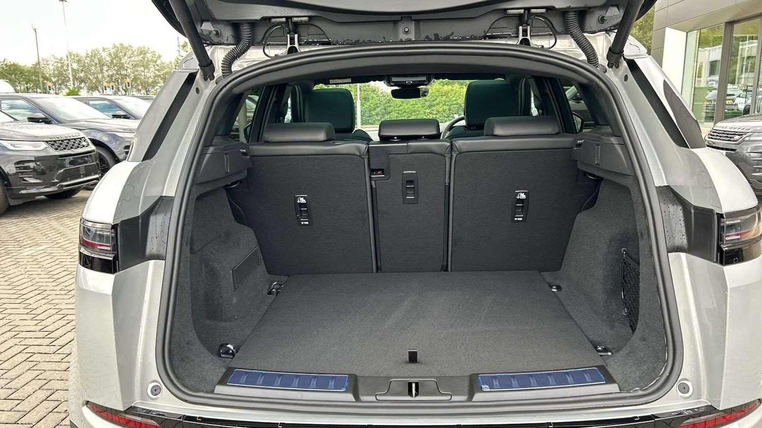 Used Land Rover Range Rover Evoque 2025 for sale - 77577219: Photo 10