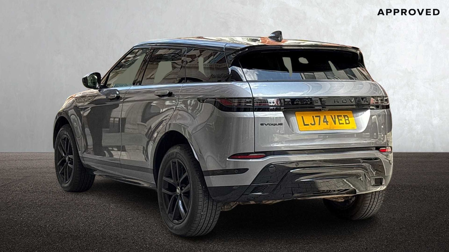 Used Land Rover Range Rover Evoque 2024 for sale - 77294181: Photo 2
