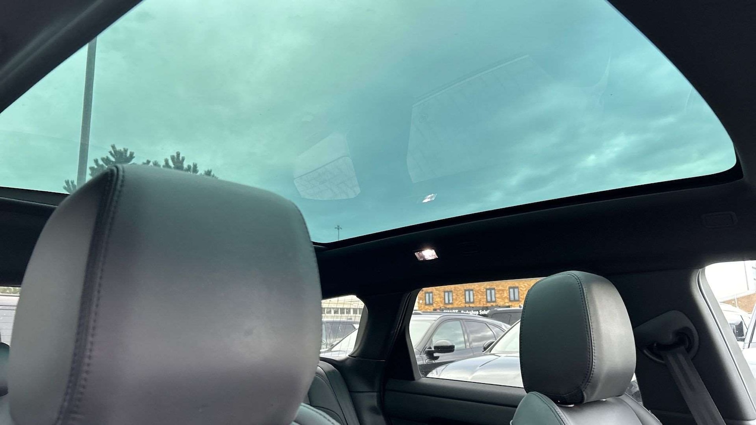 Used Land Rover Range Rover Evoque 2024 for sale - 76488114: Photo 21