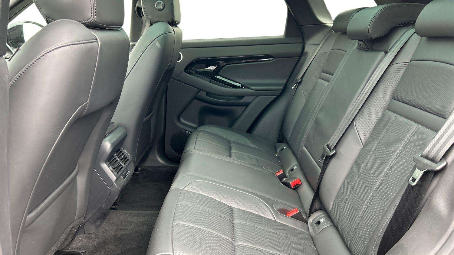 Used Land Rover Range Rover Evoque 2024 for sale - 76488114: Photo 4