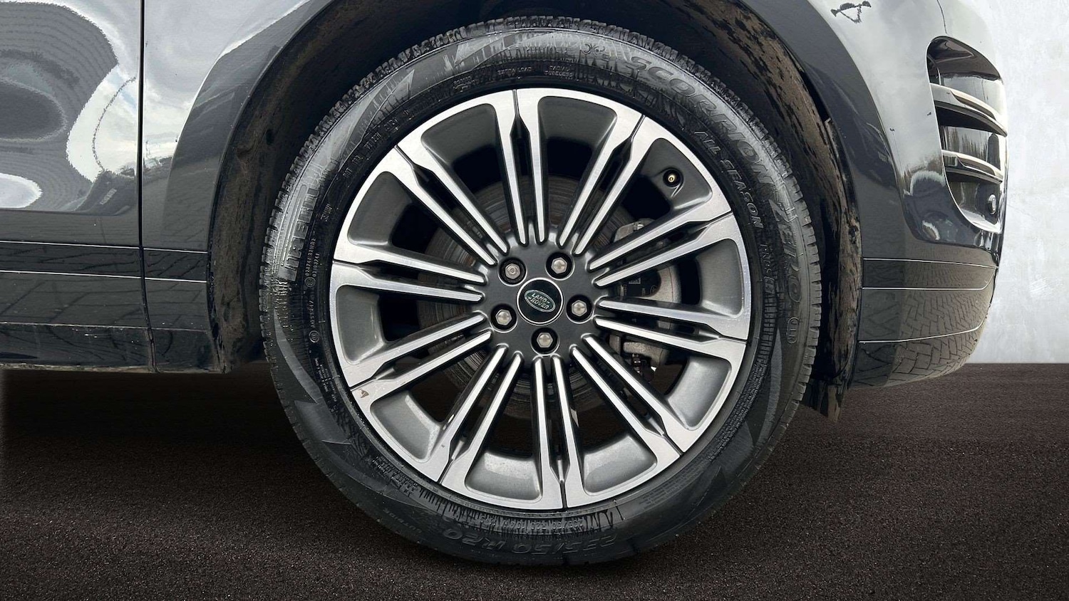 Used Land Rover Range Rover Evoque 2024 for sale - 76488114: Photo 8