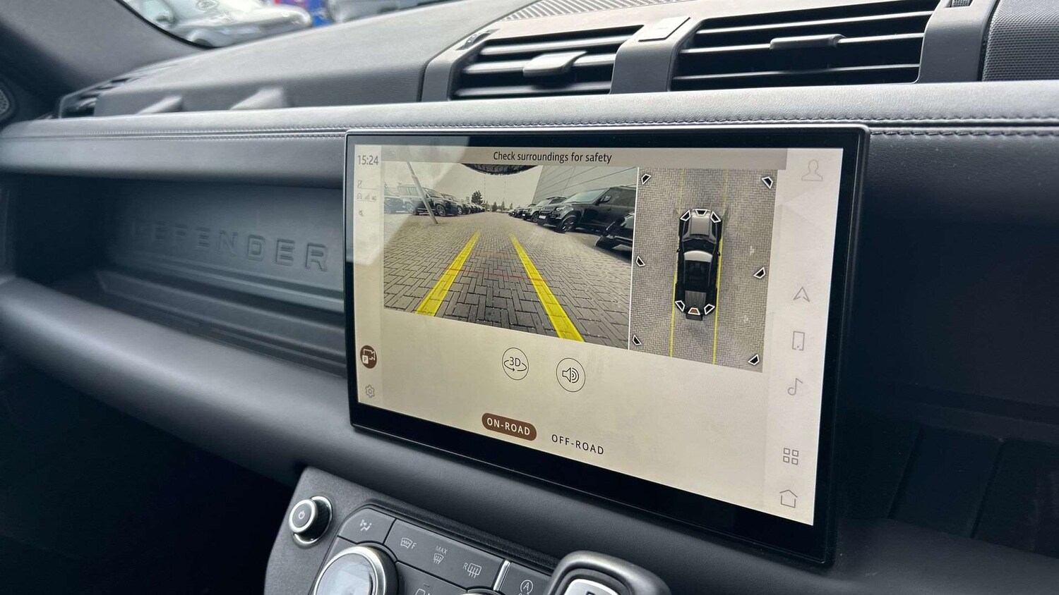 Used Land Rover Defender 2023 for sale - 78209089: Photo 12