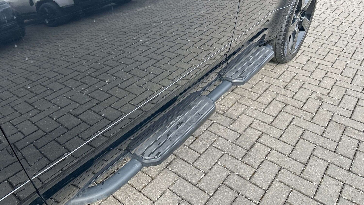 Used Land Rover Defender 2023 for sale - 78209089: Photo 31