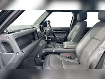 Used Land Rover Defender 2023 for sale - 78209089: Photo