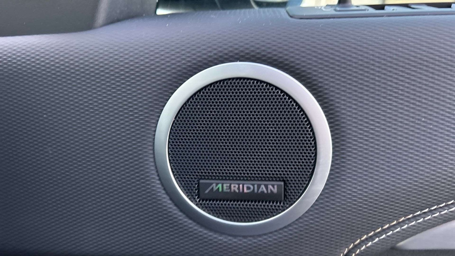 Used Land Rover Discovery 2024 for sale - 77726726: Photo 24