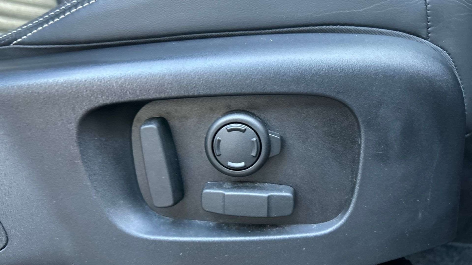 Used Land Rover Discovery 2024 for sale - 77726726: Photo 31