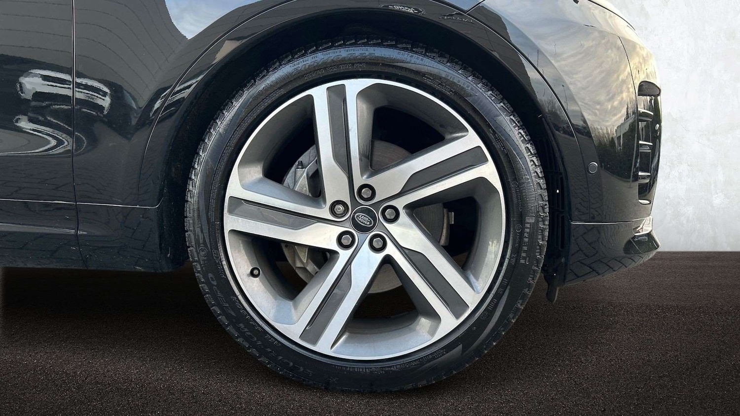 Used Land Rover Discovery 2024 for sale - 77726726: Photo 8