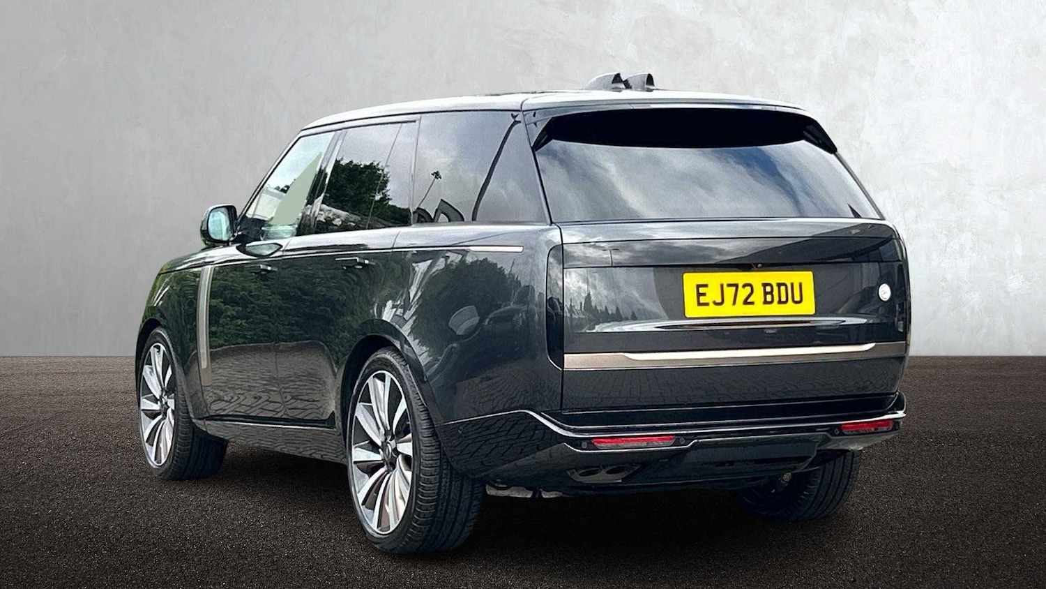 Used Land Rover Range Rover 2023 for sale - 76460297: Photo 2