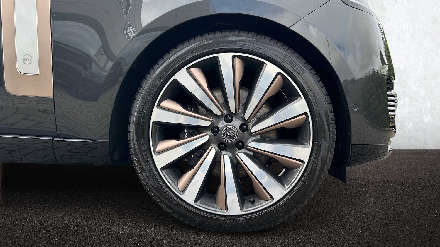 Used Land Rover Range Rover 2023 for sale - 76460297: Photo 8