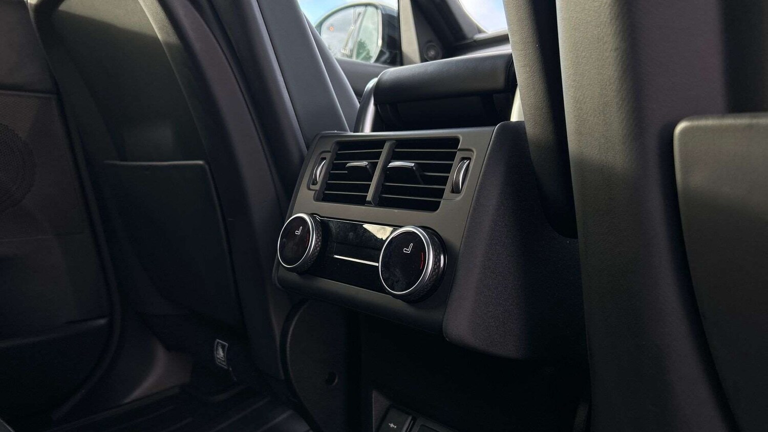 Used Land Rover Discovery 2025 for sale - 76576014: Photo 18