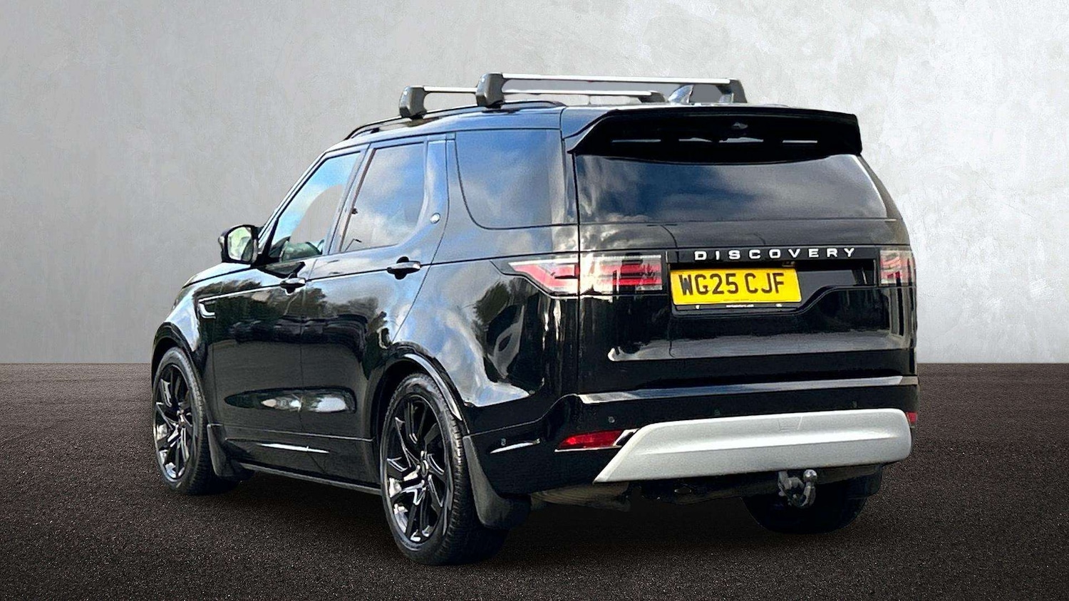 Used Land Rover Discovery 2025 for sale - 76576014: Photo 2