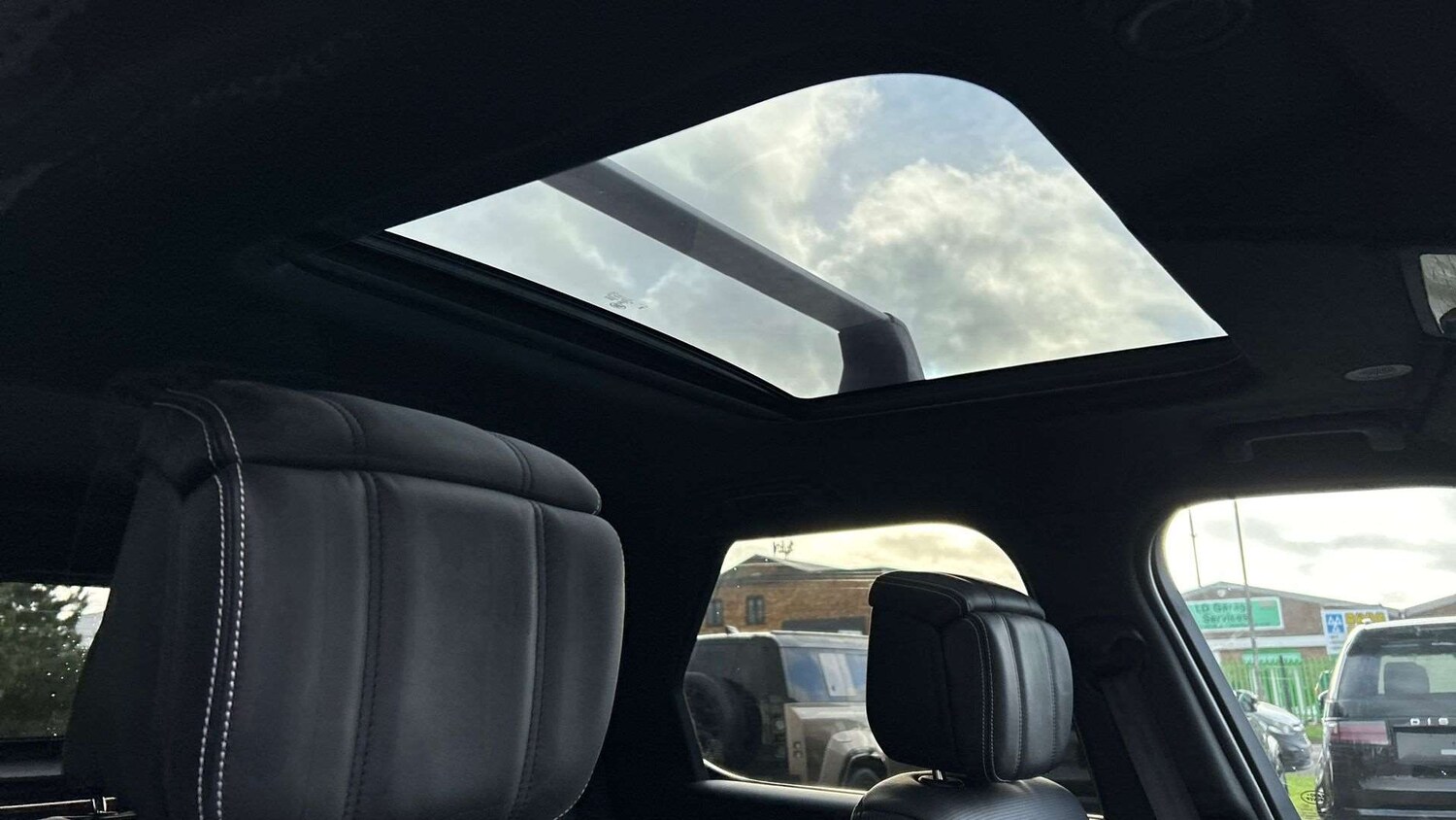 Used Land Rover Discovery 2025 for sale - 76576014: Photo 21