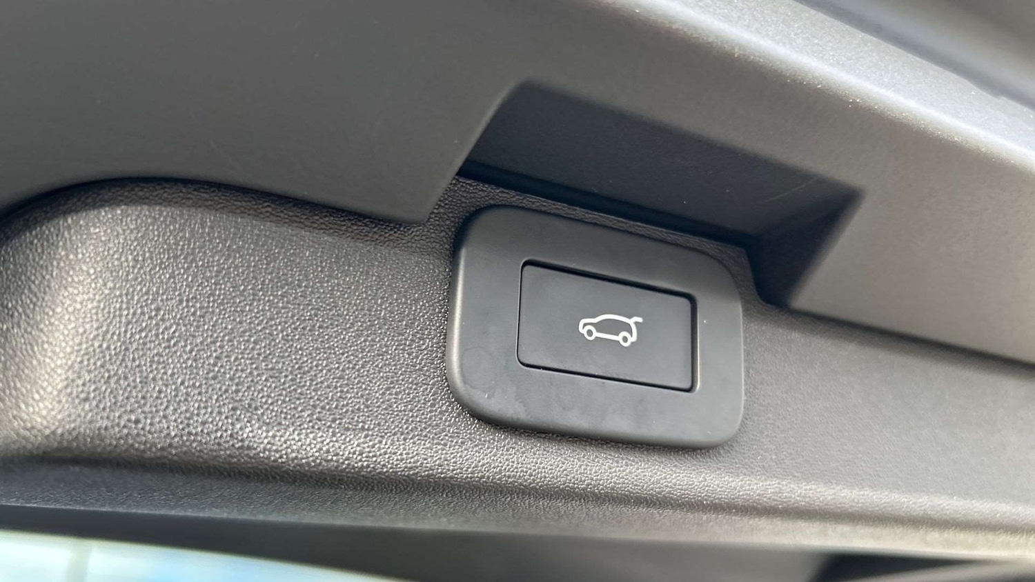 Used Land Rover Discovery 2025 for sale - 76576014: Photo 33