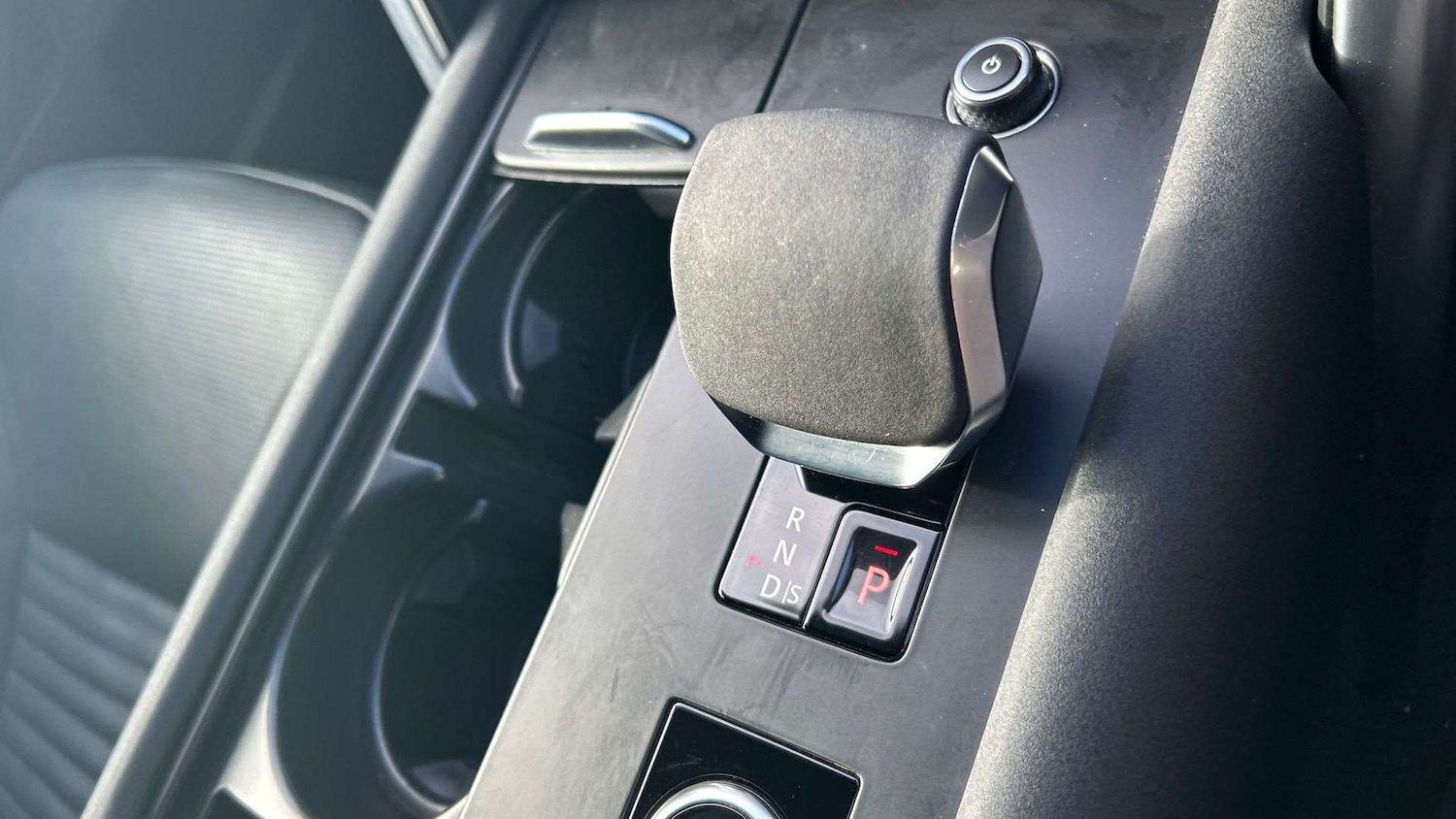 Used Land Rover Discovery 2023 for sale - 76648931: Photo 13