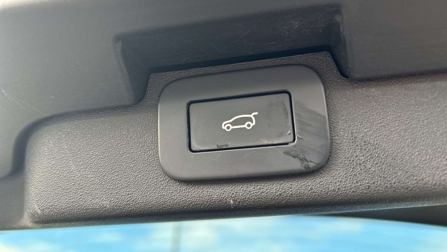 Used Land Rover Discovery 2023 for sale - 76648931: Photo 31