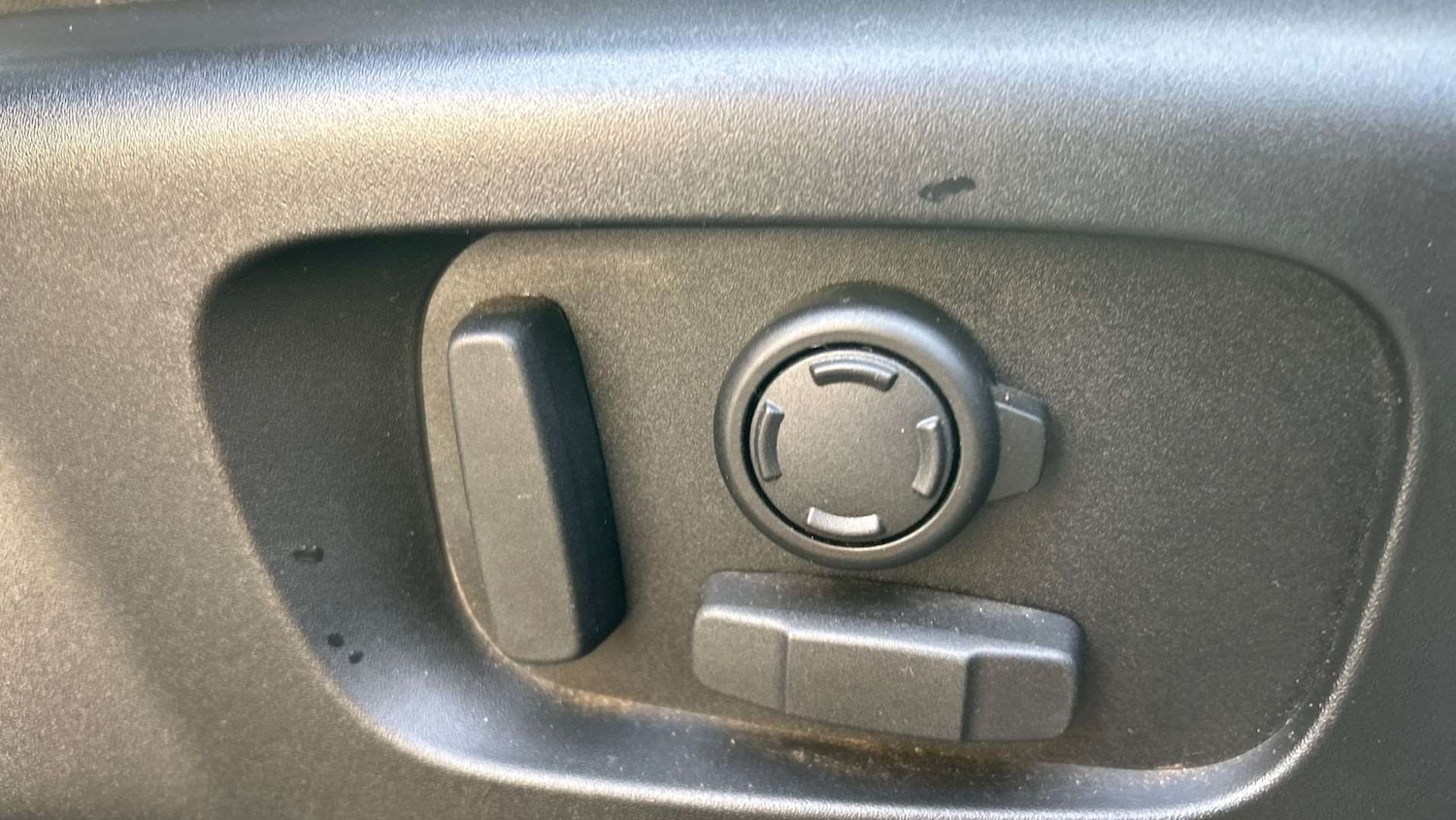 Used Land Rover Discovery 2023 for sale - 76648931: Photo 34