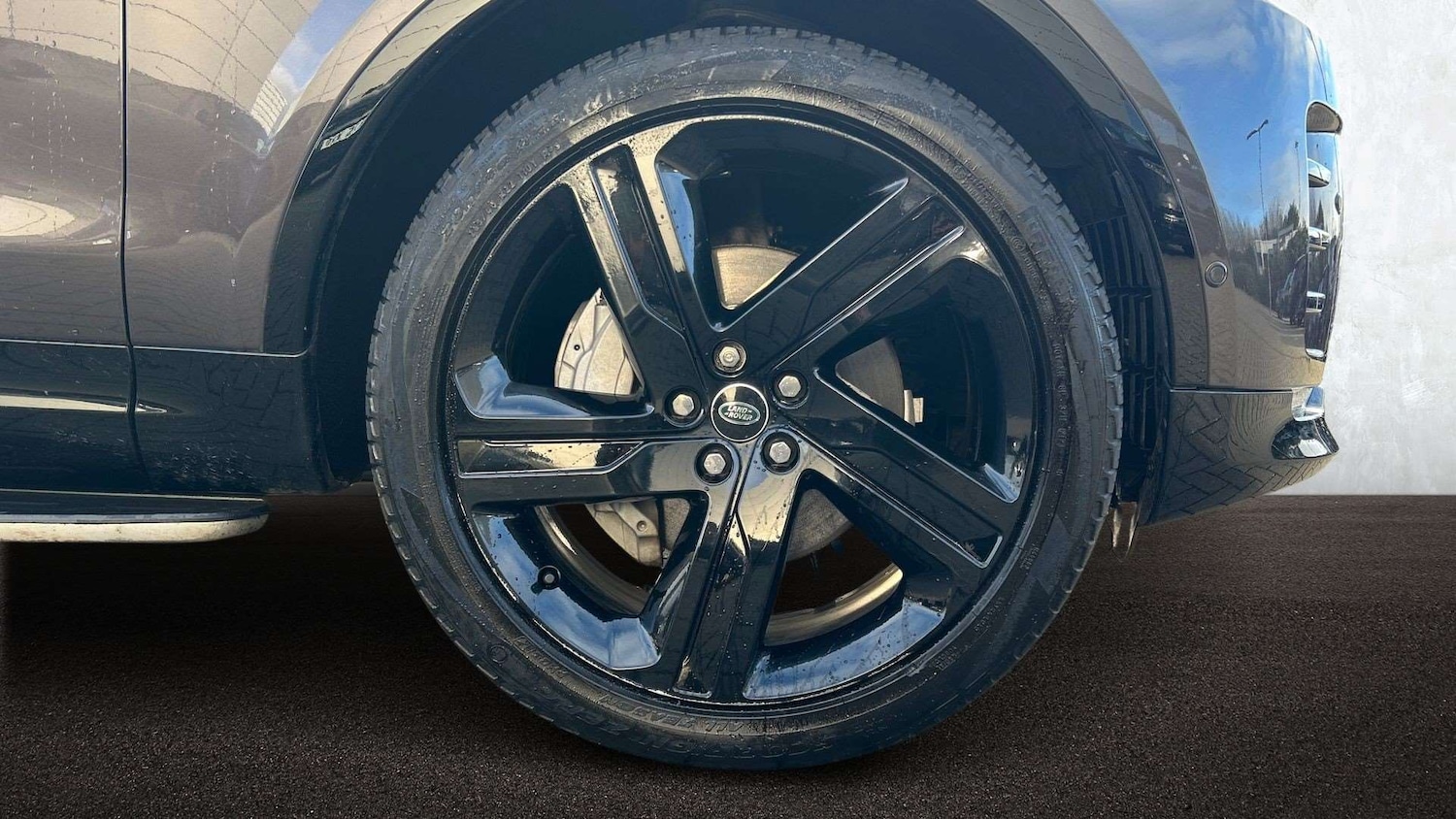 Used Land Rover Discovery 2023 for sale - 76648931: Photo 8