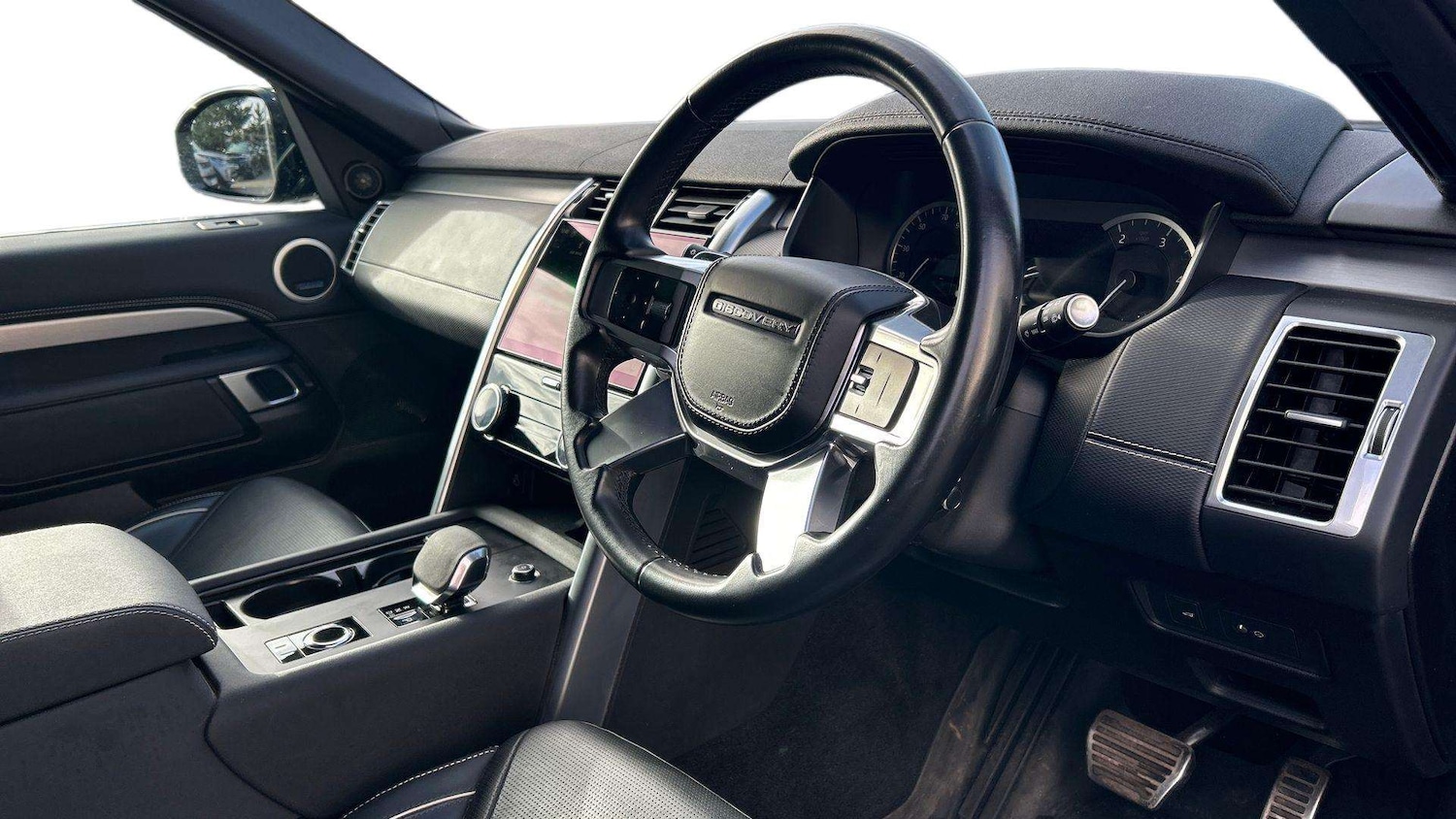 Used Land Rover Discovery 2023 for sale - 76648931: Photo 9