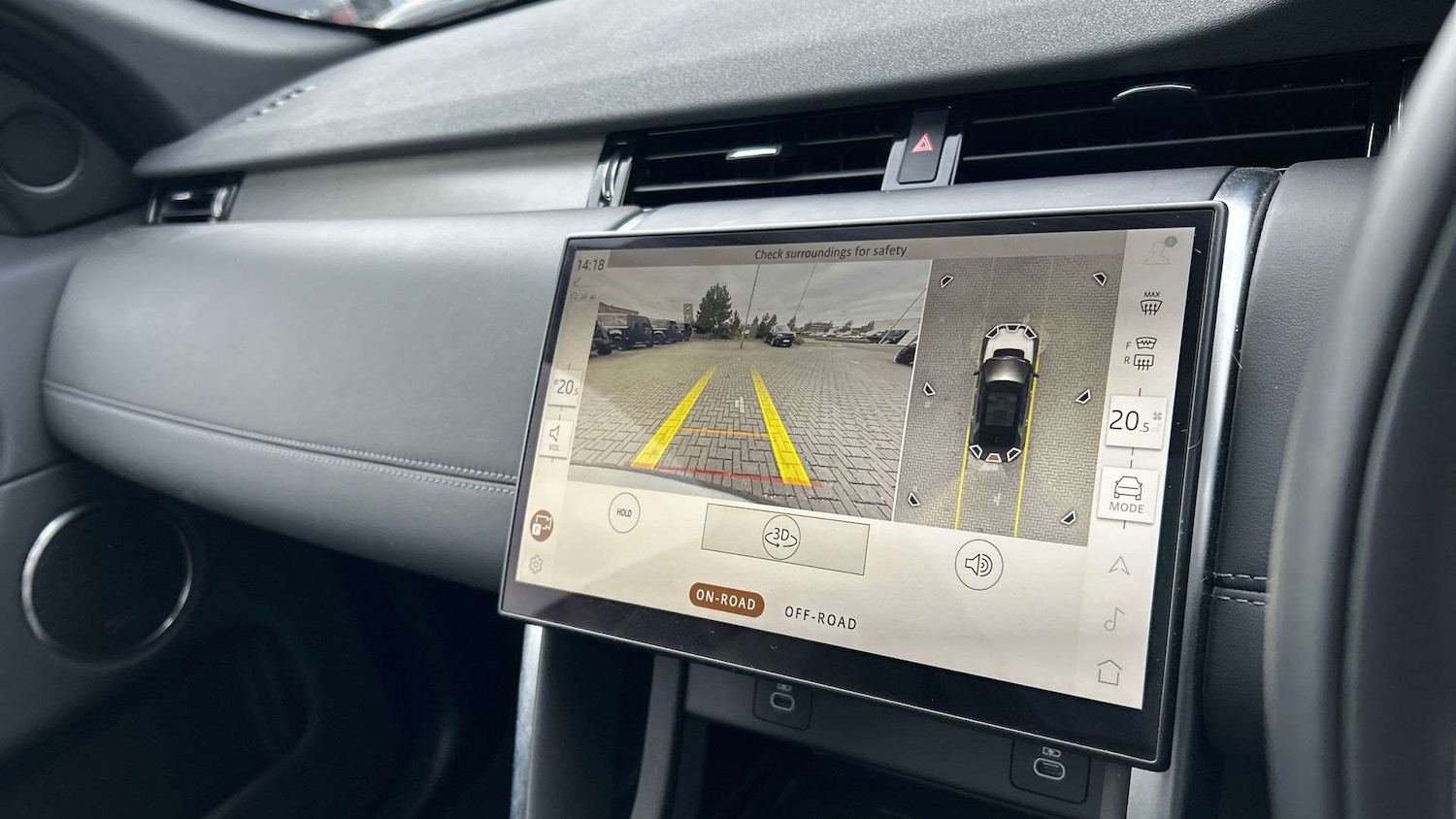 Used Land Rover Discovery Sport 2023 for sale - 76460368: Photo 12