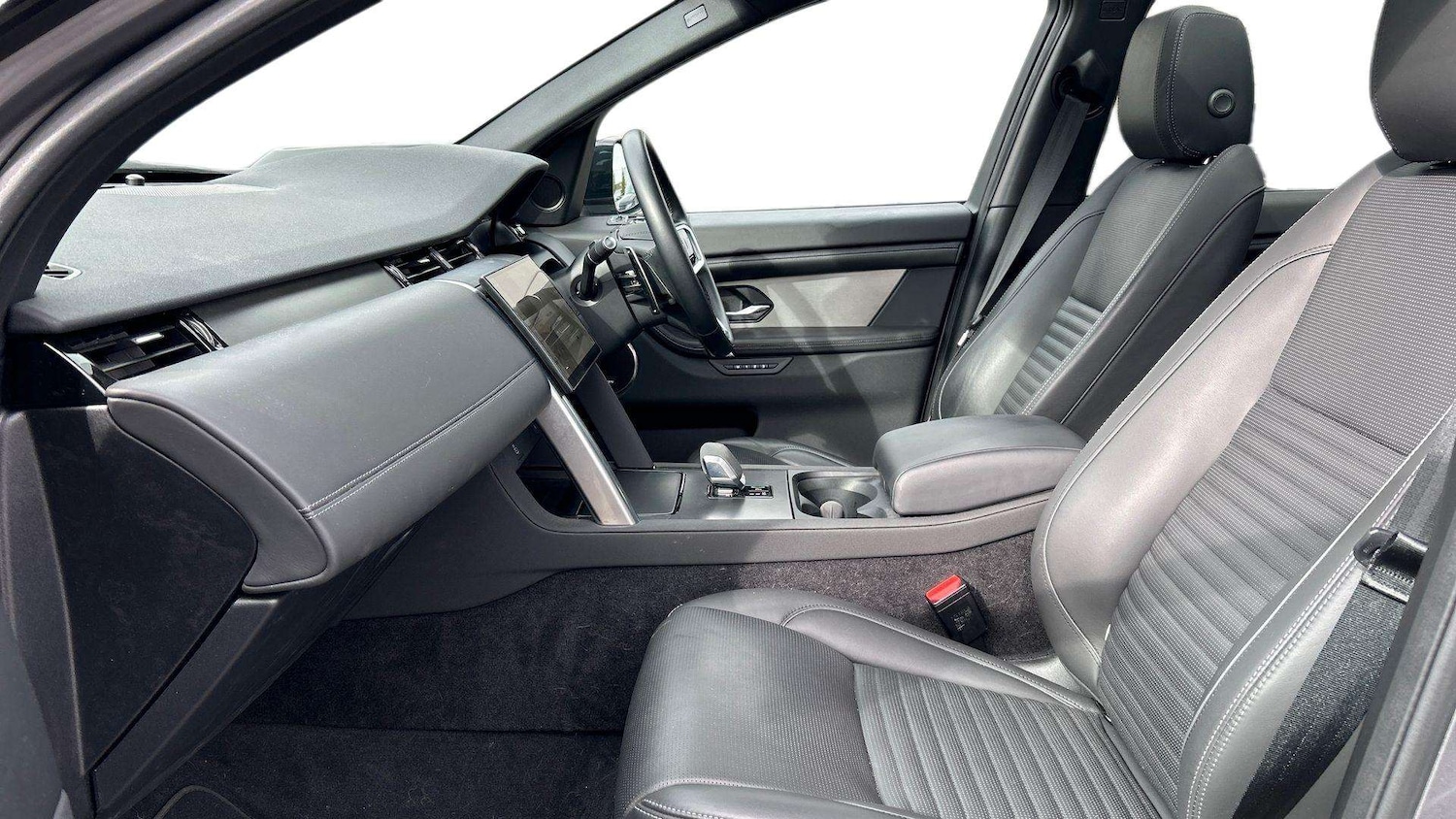 Used Land Rover Discovery Sport 2023 for sale - 76460368: Photo 3