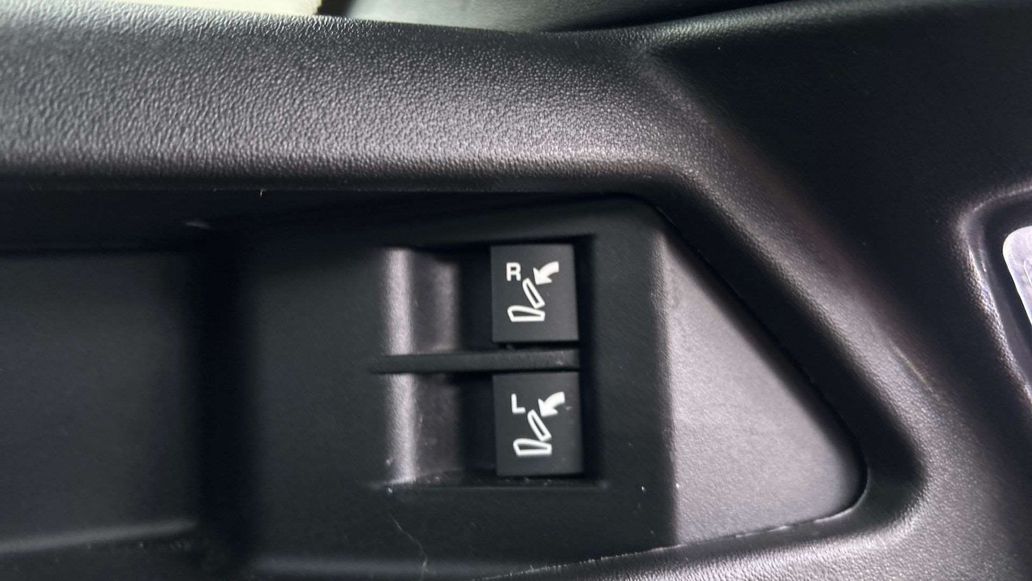 Used Land Rover Discovery Sport 2023 for sale - 77628349: Photo 27