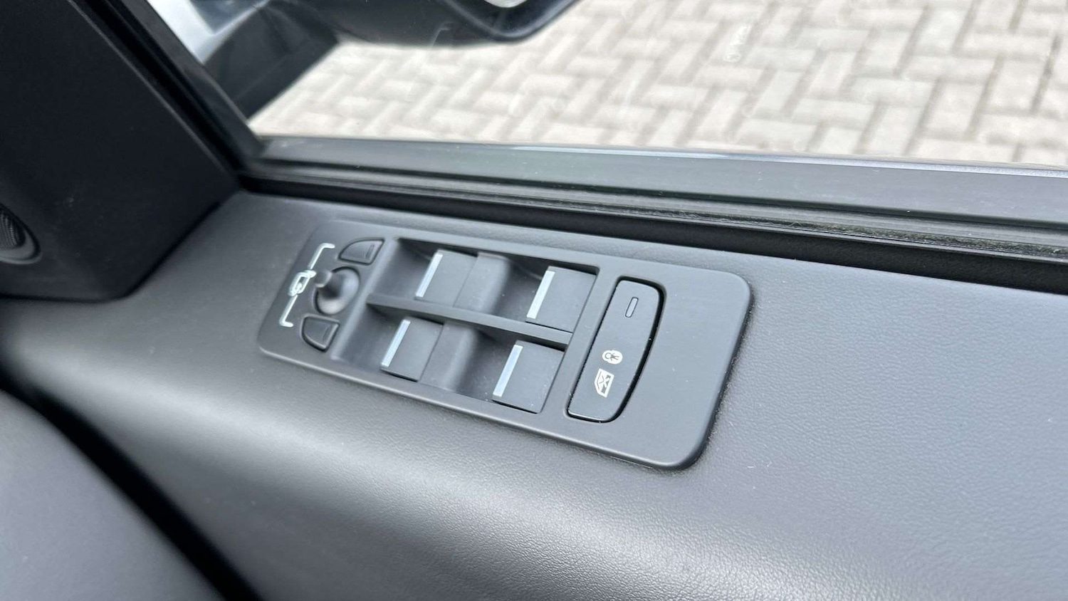 Used Land Rover Discovery Sport 2023 for sale - 77628349: Photo 28